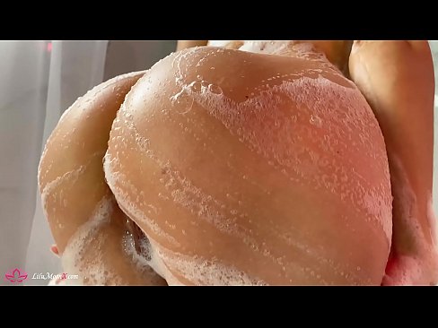 ❤️ Une brune masturbe sa chatte avec un vibrateur jusqu'à un orgasme intense sous la douche. ❤️ Vidéo de baise at fr.xsexshop.ru ﹏